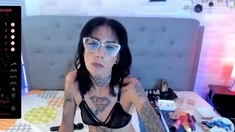 Hot amateur busty brunette masturbate in webcam