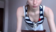 Amateur Webcam Teen Masturbates And Teases