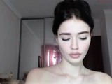 Brunette Solo Webcam Masturbation